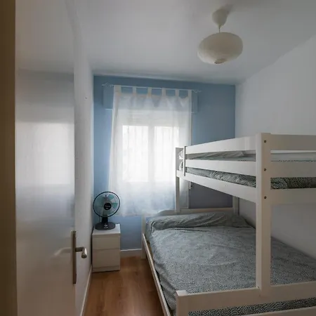 Apartamento Cosy 2br Flat In Nuevo Portil Centre